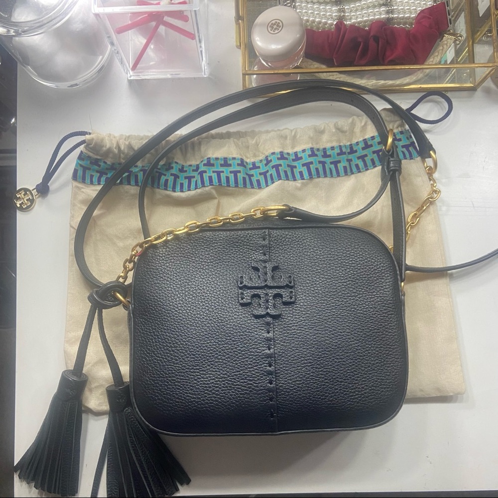 Tory Burch black Crossbody McGraw camera